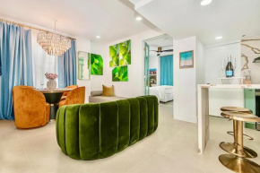 2-Min to Beach, Upscale Enclave